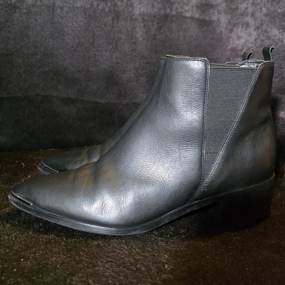 Marc Fisher Womens 8.5